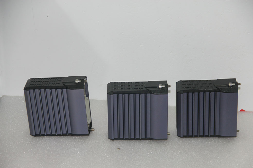 HONEYWELL CC-TAON01控制器