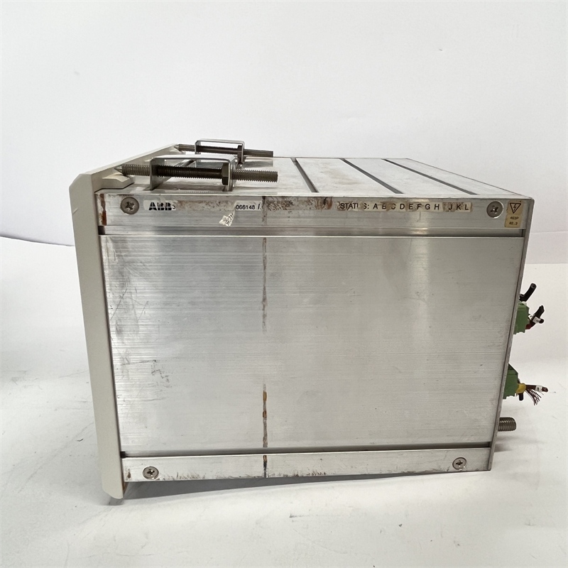 ABB SYN5202A 控制器模块